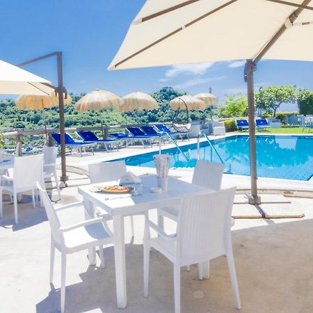 Hotel La Luna Иския Екстериор снимка