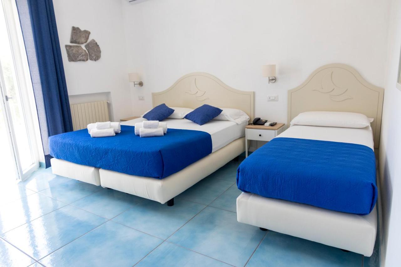 Hotel La Luna Иския Екстериор снимка