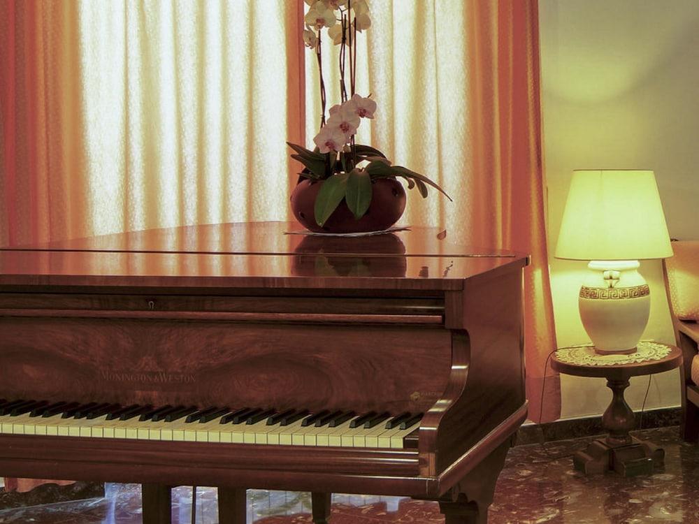 Hotel La Luna Иския Екстериор снимка