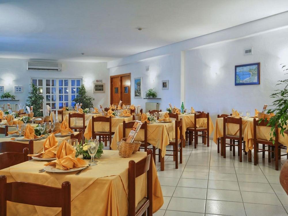 Hotel La Luna Иския Екстериор снимка