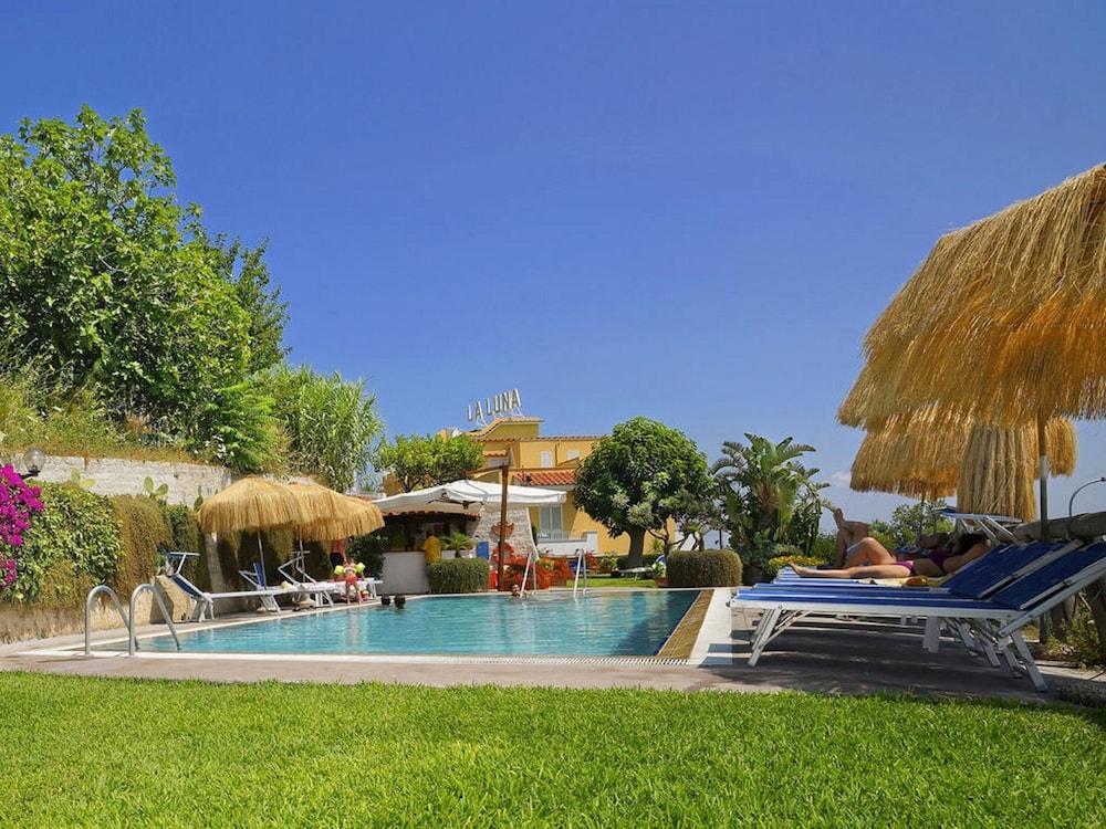 Hotel La Luna Иския Екстериор снимка