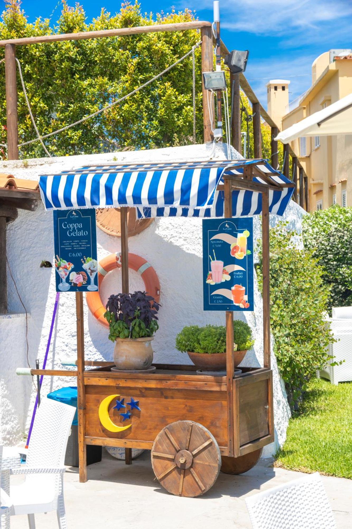 Hotel La Luna Иския Екстериор снимка