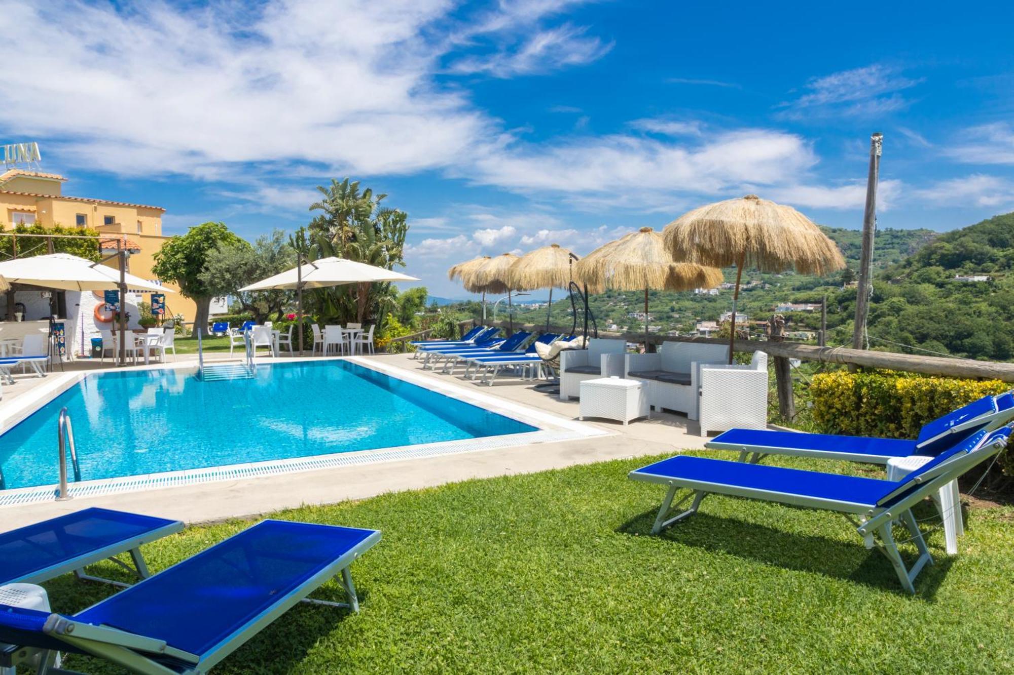 Hotel La Luna Иския Екстериор снимка