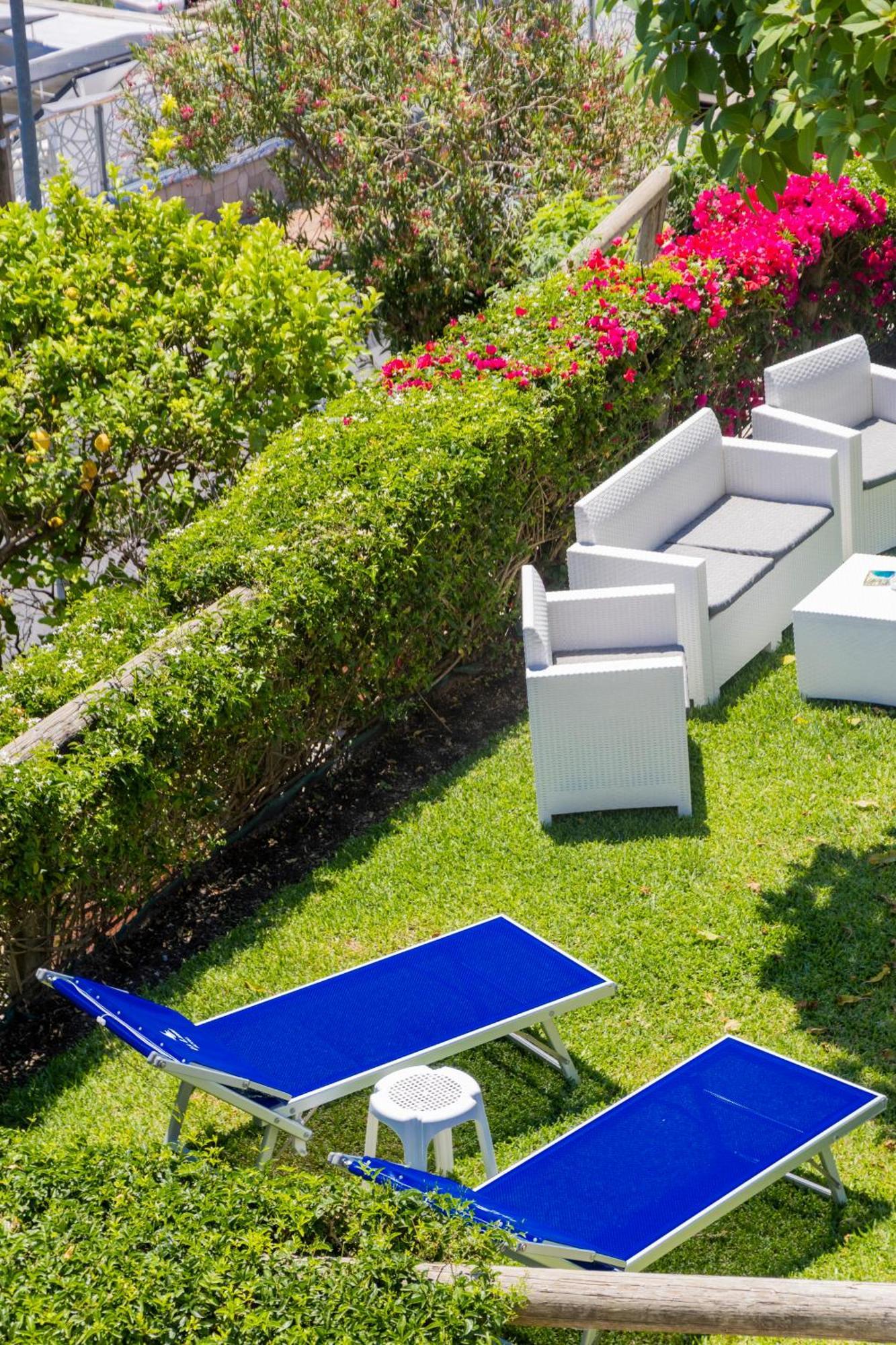 Hotel La Luna Иския Екстериор снимка