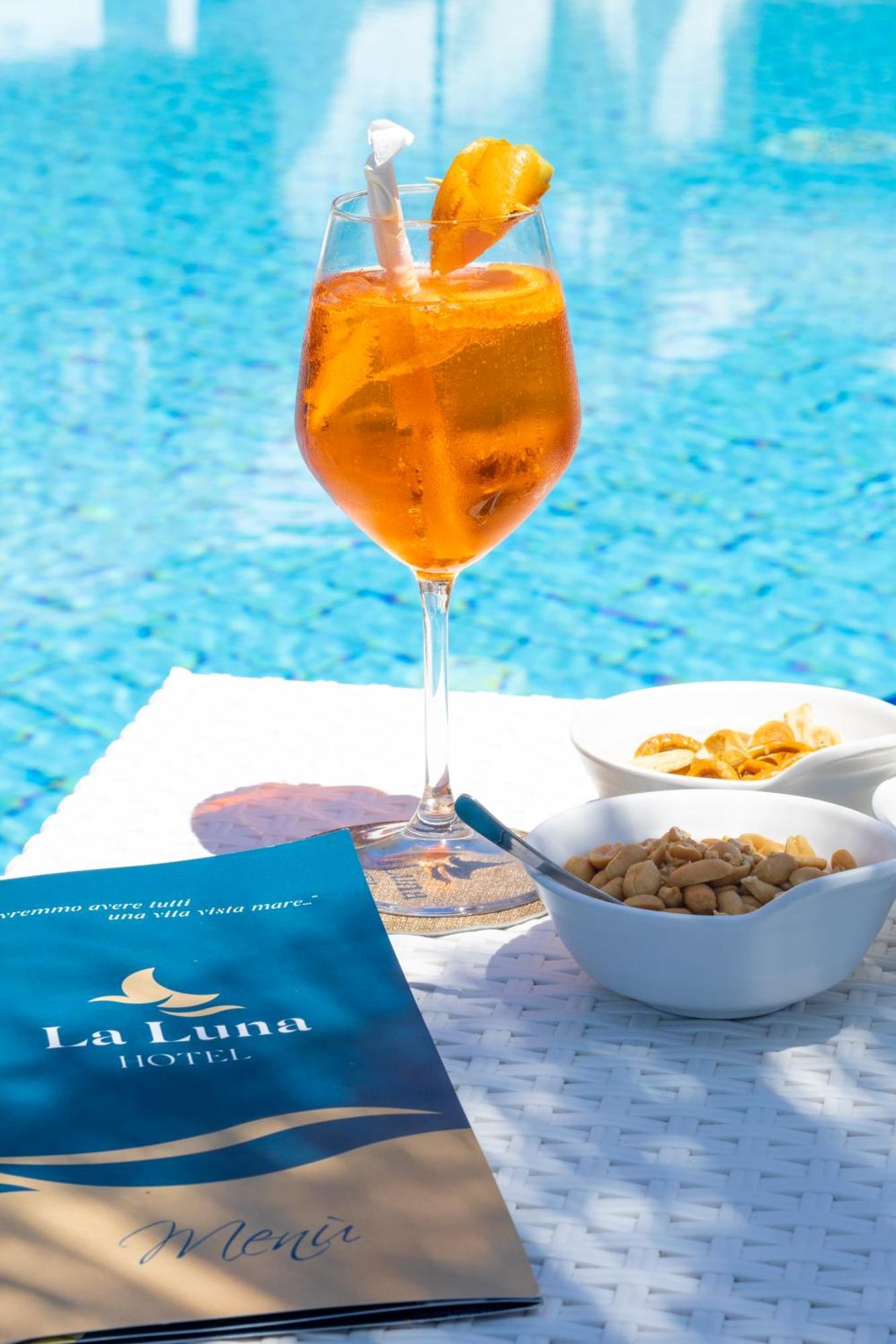 Hotel La Luna Иския Екстериор снимка